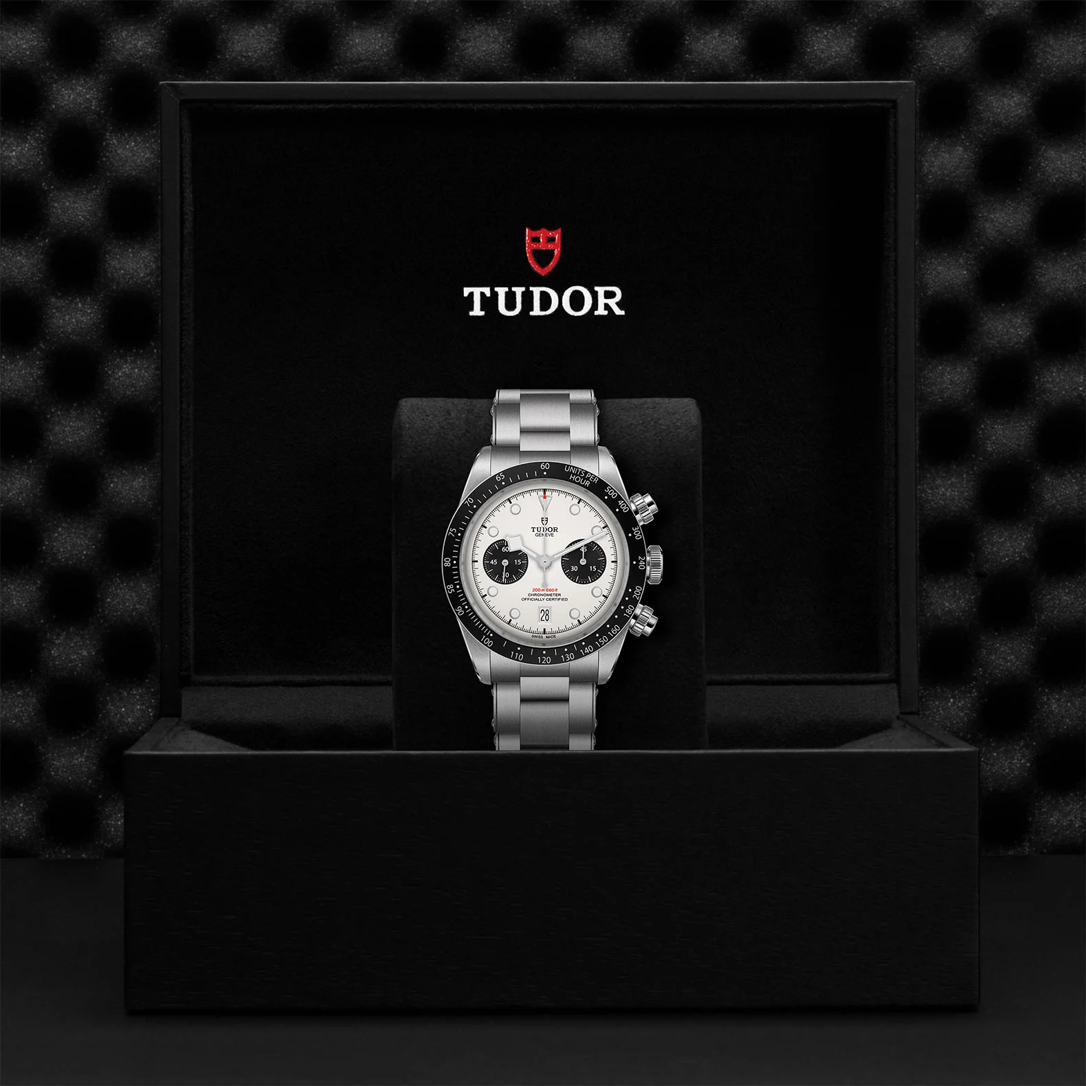 TUDOR Black Bay Chrono